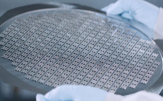 Digital inkjet coating of metals