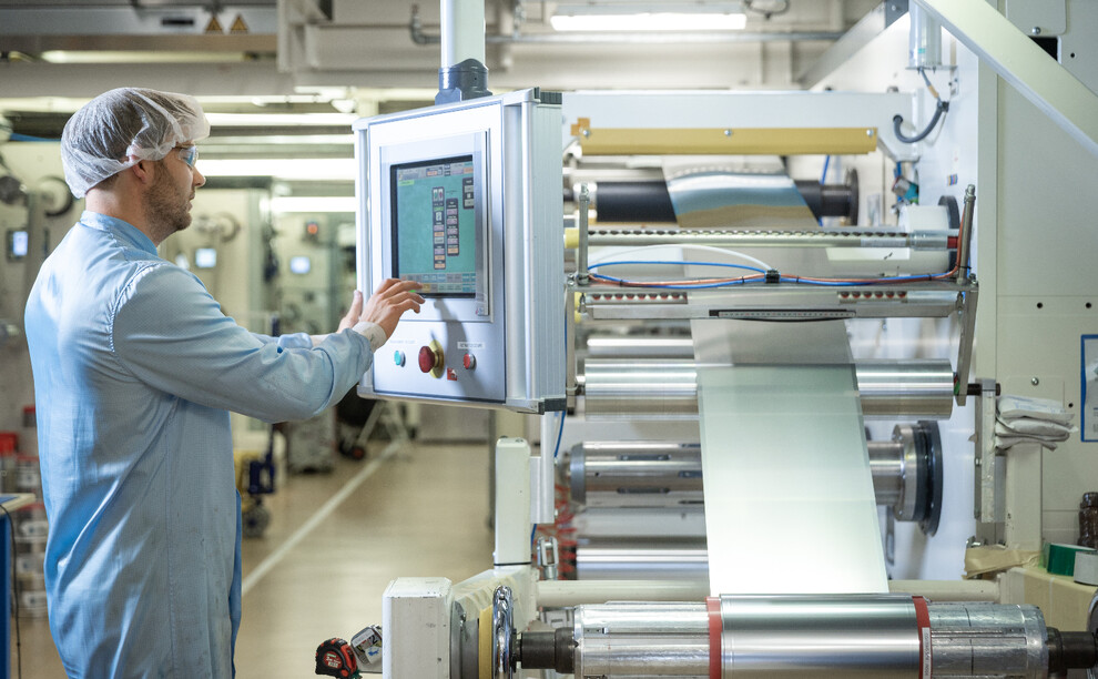 Roll-to-roll coating and Screen-printing